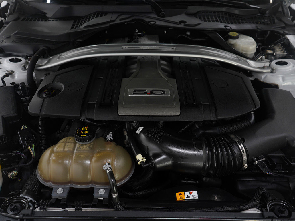 Used 2018 Ford Mustang GT Premium image 29