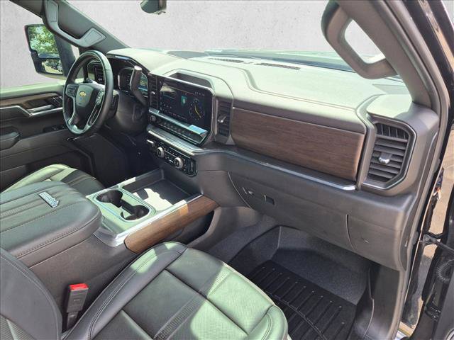 Used 2024 Chevrolet Silverado 3500 High Country w/ Technology Package AWD/4WD image 22