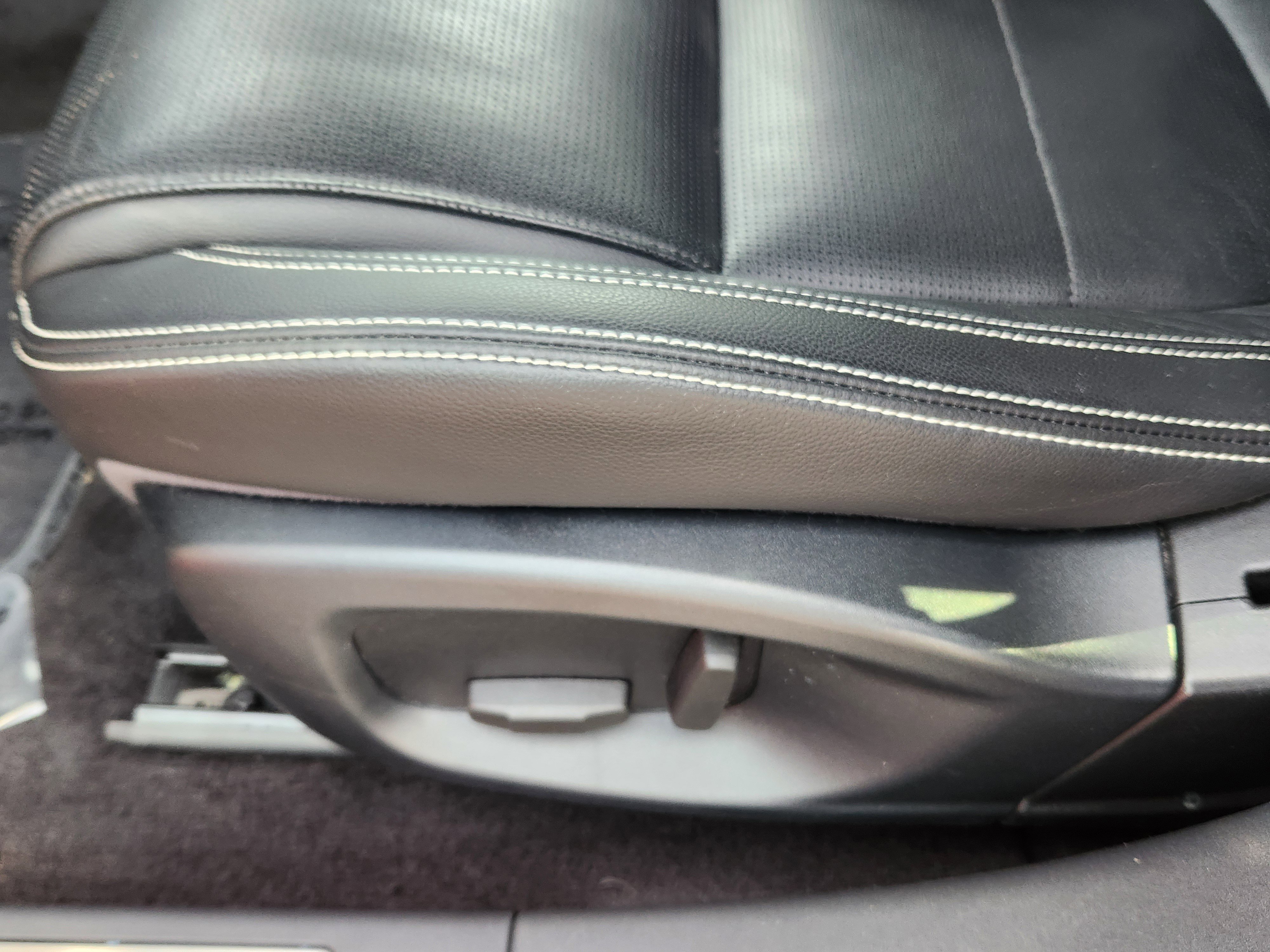 Used 2020 Jaguar I-PACE SE image 15