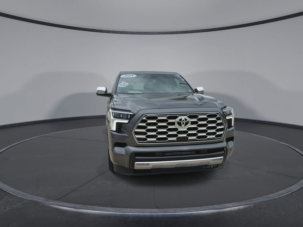 Used 2025 Toyota Sequoia Capstone image 3