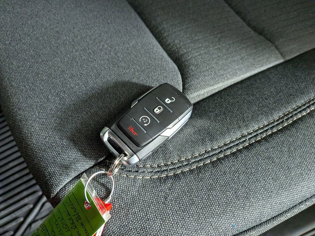 Certified 2022 RAM 1500 Big Horn image 33