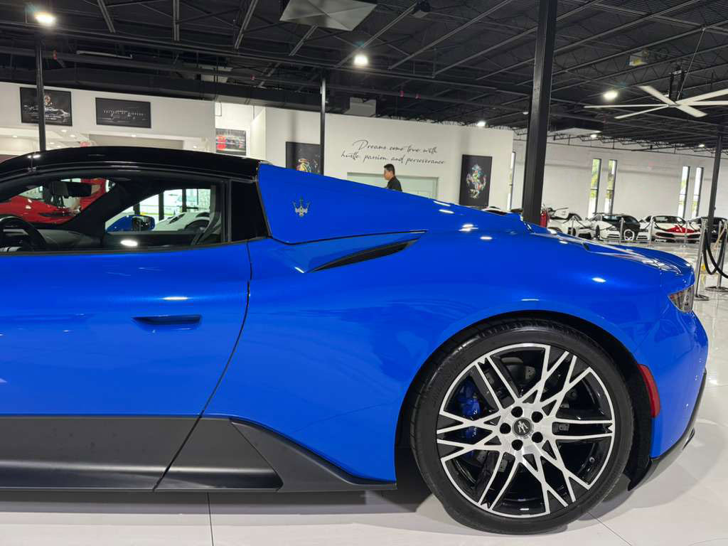 Used 2023 Maserati MC20 Spyder image 55