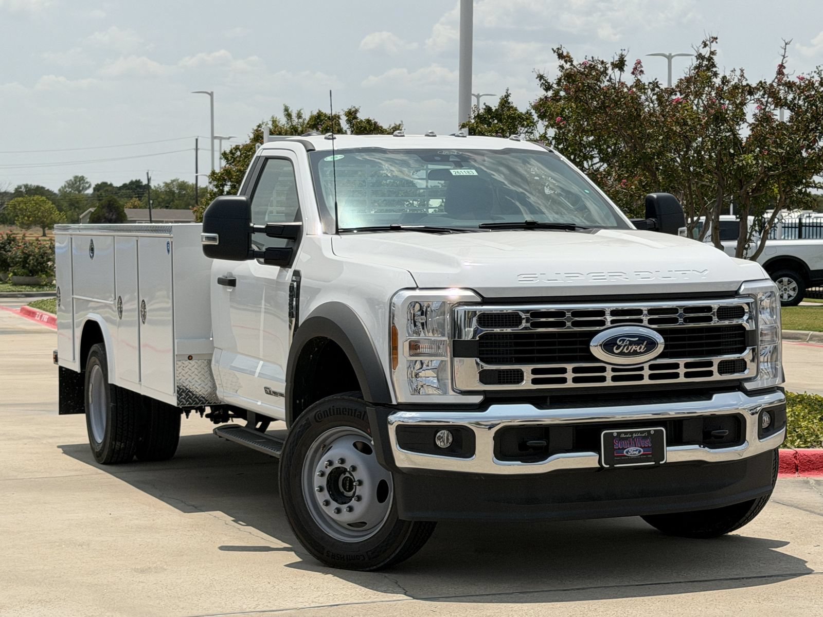 New 2026 Ford F550 4x4 Regular Cab Super Duty video 2