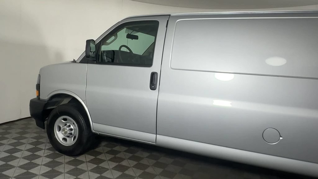 New 2026 Chevrolet Express 2500 Extended w/ Driver Convenience Package RWD image 5