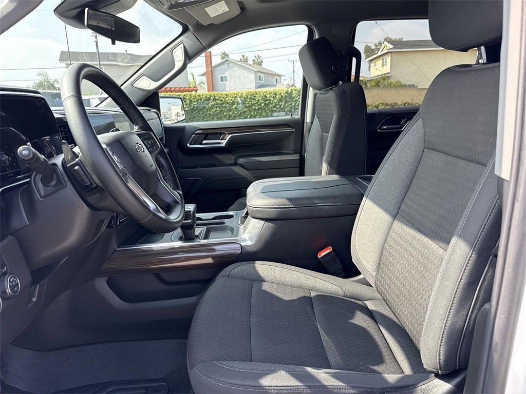 Used 2024 Chevrolet Silverado 1500 LT Trail Boss w/ Protection Package image 17