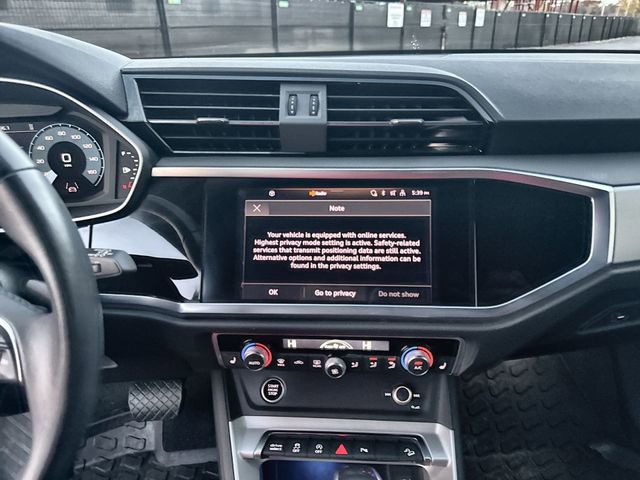 Used 2022 Audi Q3 2.0T Premium Plus w/ Premium Plus Package image 24