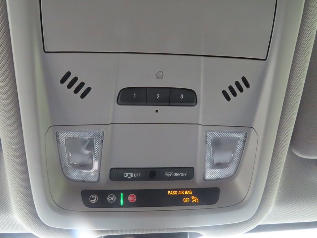 Used 2024 GMC Terrain SLT image 21