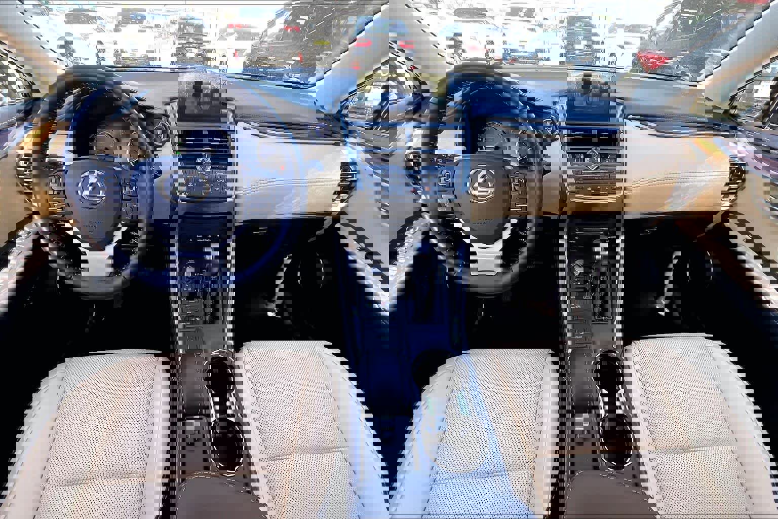 Used 2016 Lexus NX 300h FWD w/ Luxury Package image 13