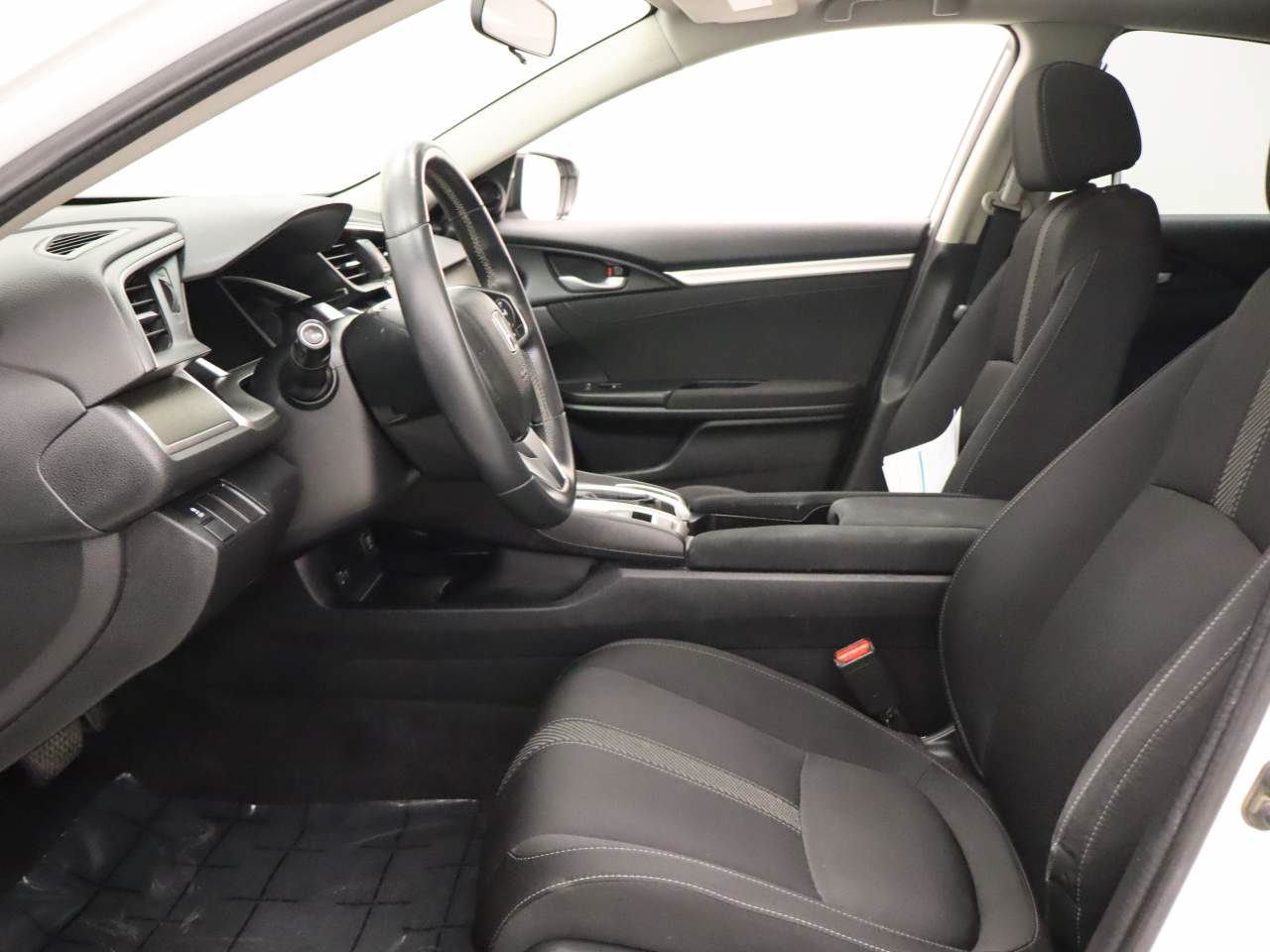 Used 2018 Honda Civic EX-T image 15