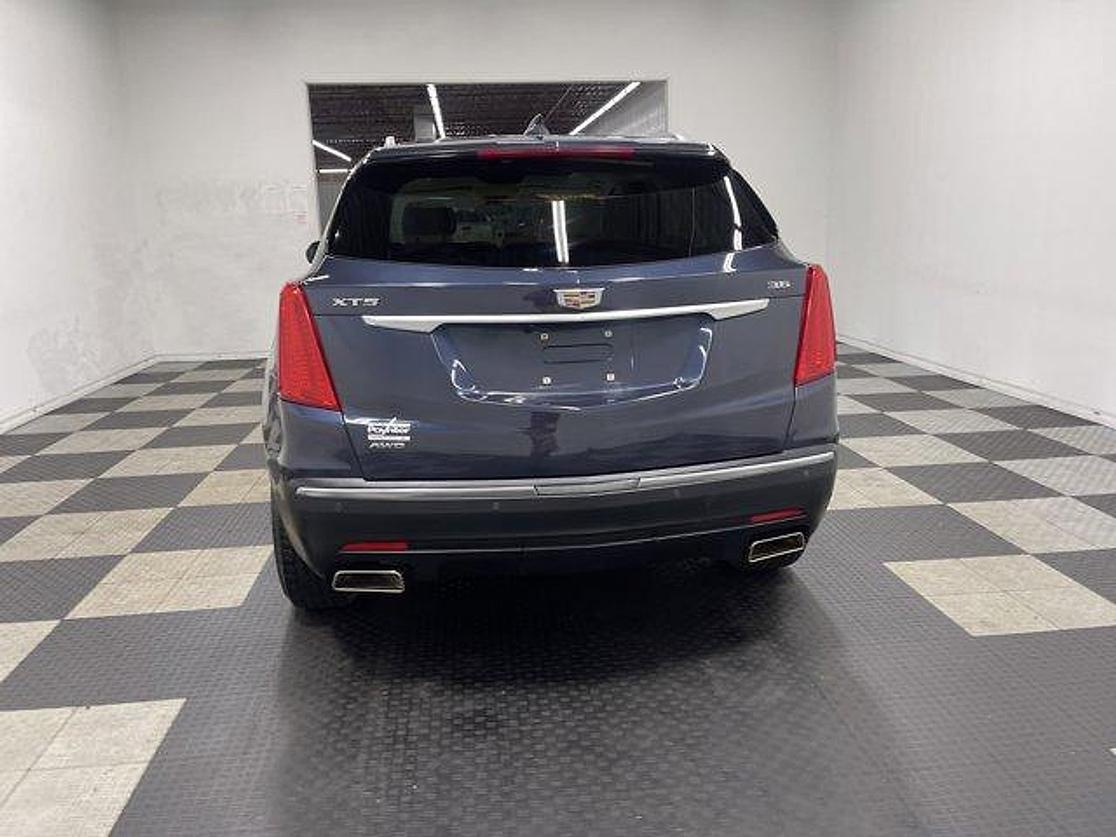 Used 2019 Cadillac XT5 Luxury AWD/4WD image 3