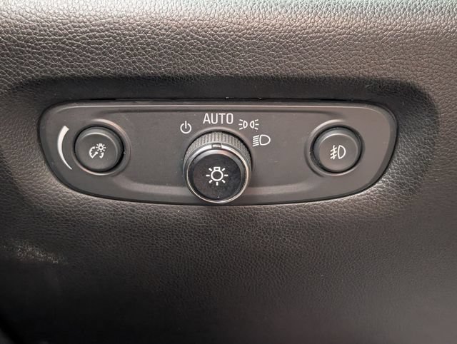 Certified 2020 Chevrolet Traverse LT FWD image 14