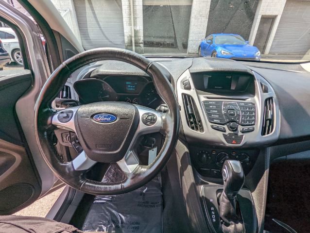 Used 2018 Ford Transit Connect XLT image 21