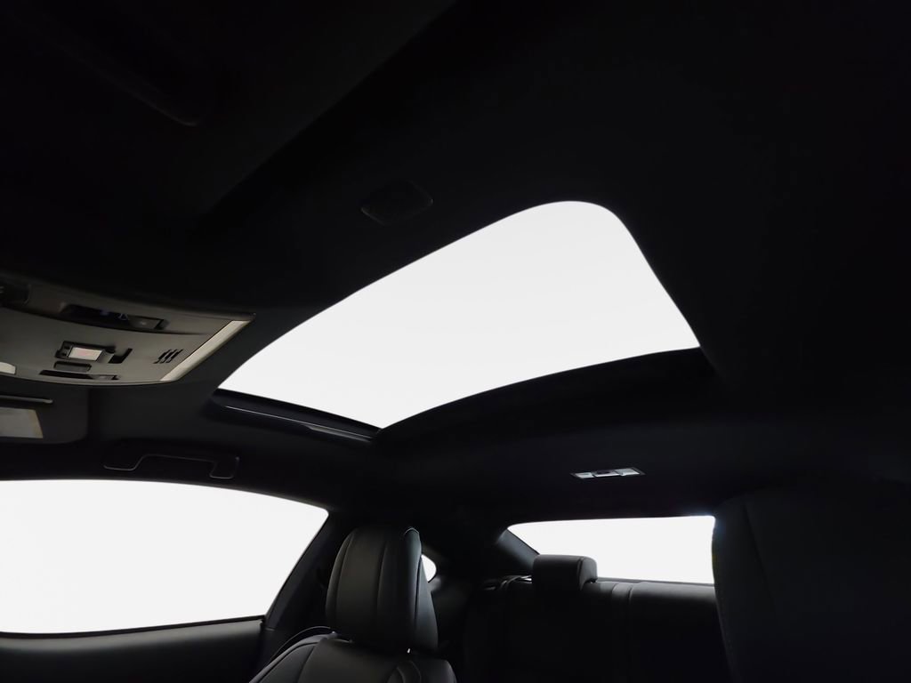 Used 2022 Lexus RC 350 w/ Premium Package image 28