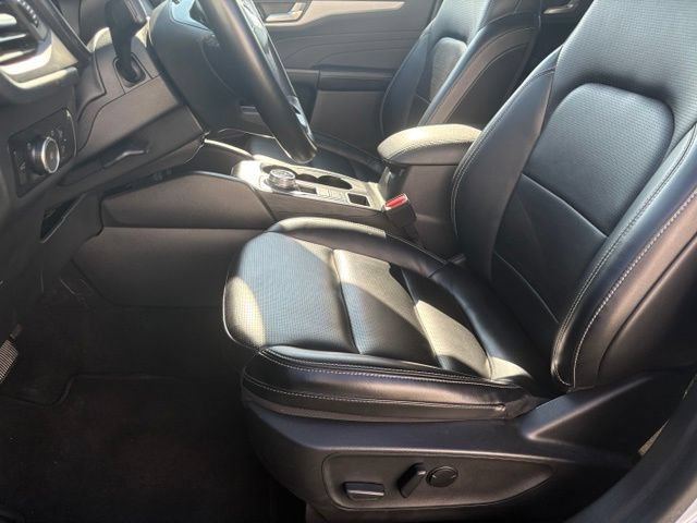 Used 2023 Ford Escape Platinum AWD/4WD image 10