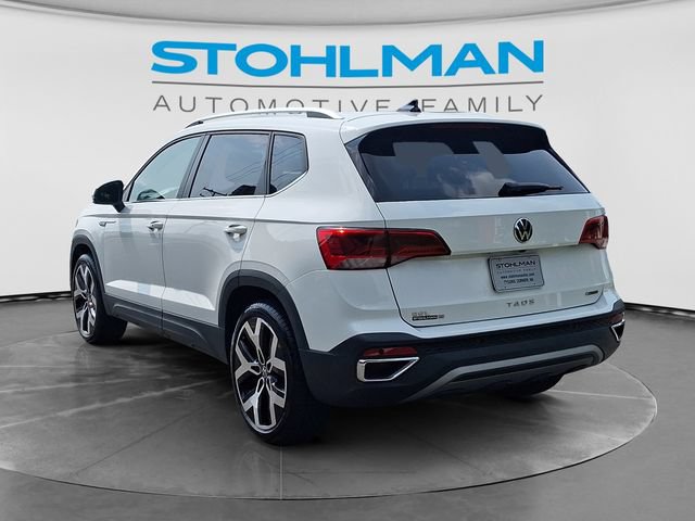 Certified 2022 Volkswagen Taos SEL w/ Panoramic Sunroof Package AWD/4WD image 7
