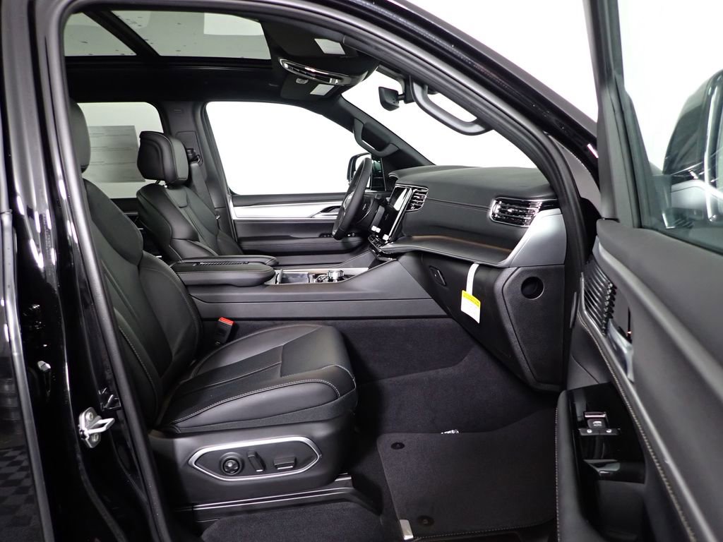 New 2026 Jeep Grand Wagoneer 4WD w/ Quick Order Packge 29V Upland image 45