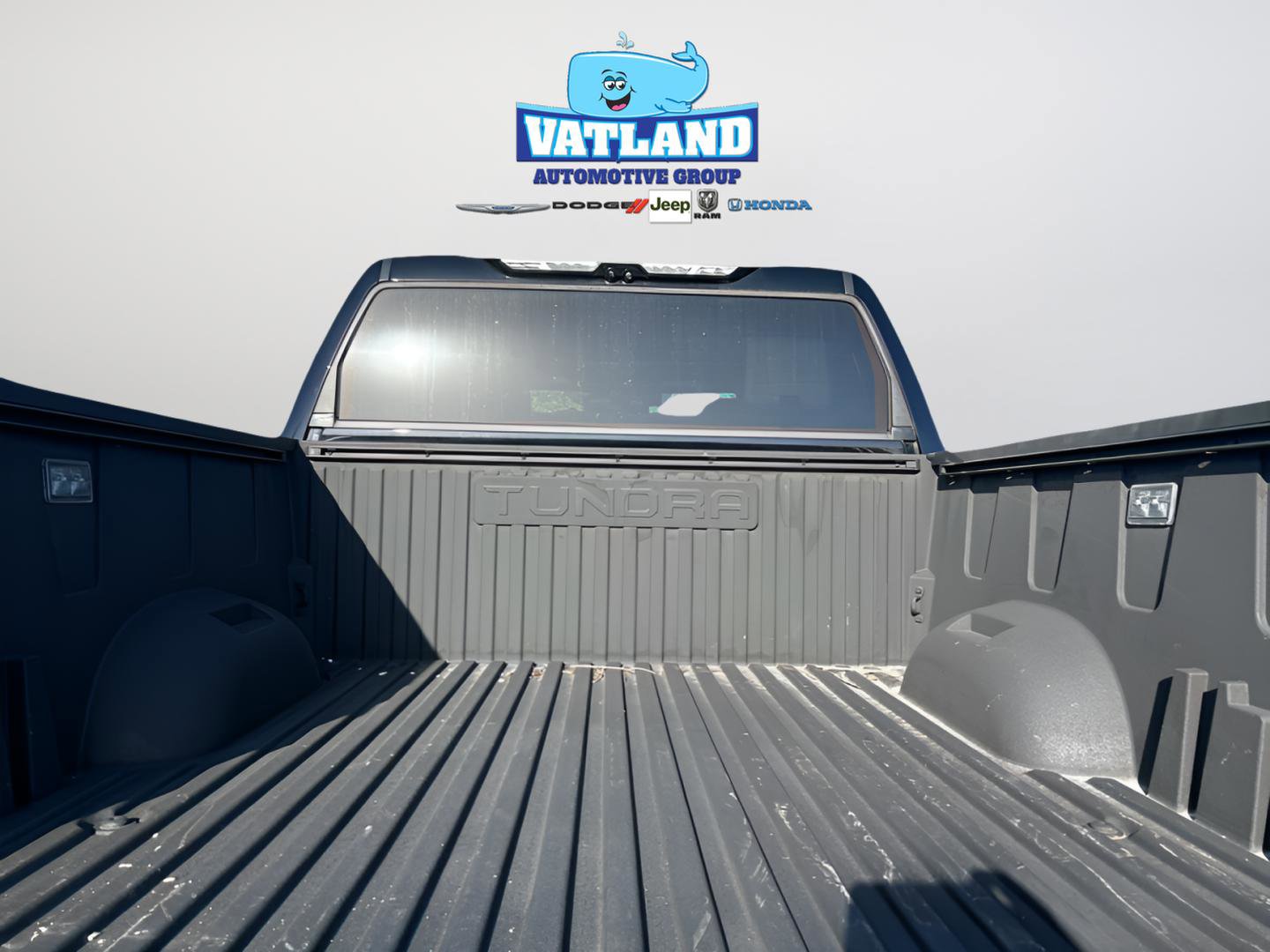 Used 2024 Toyota Tundra Platinum AWD/4WD image 38