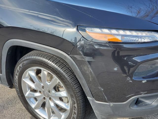 Used 2015 Jeep Cherokee Limited w/ Luxury Group image 41