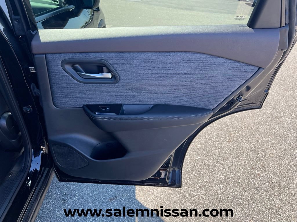 Certified 2023 Nissan Rogue SV AWD/4WD image 22