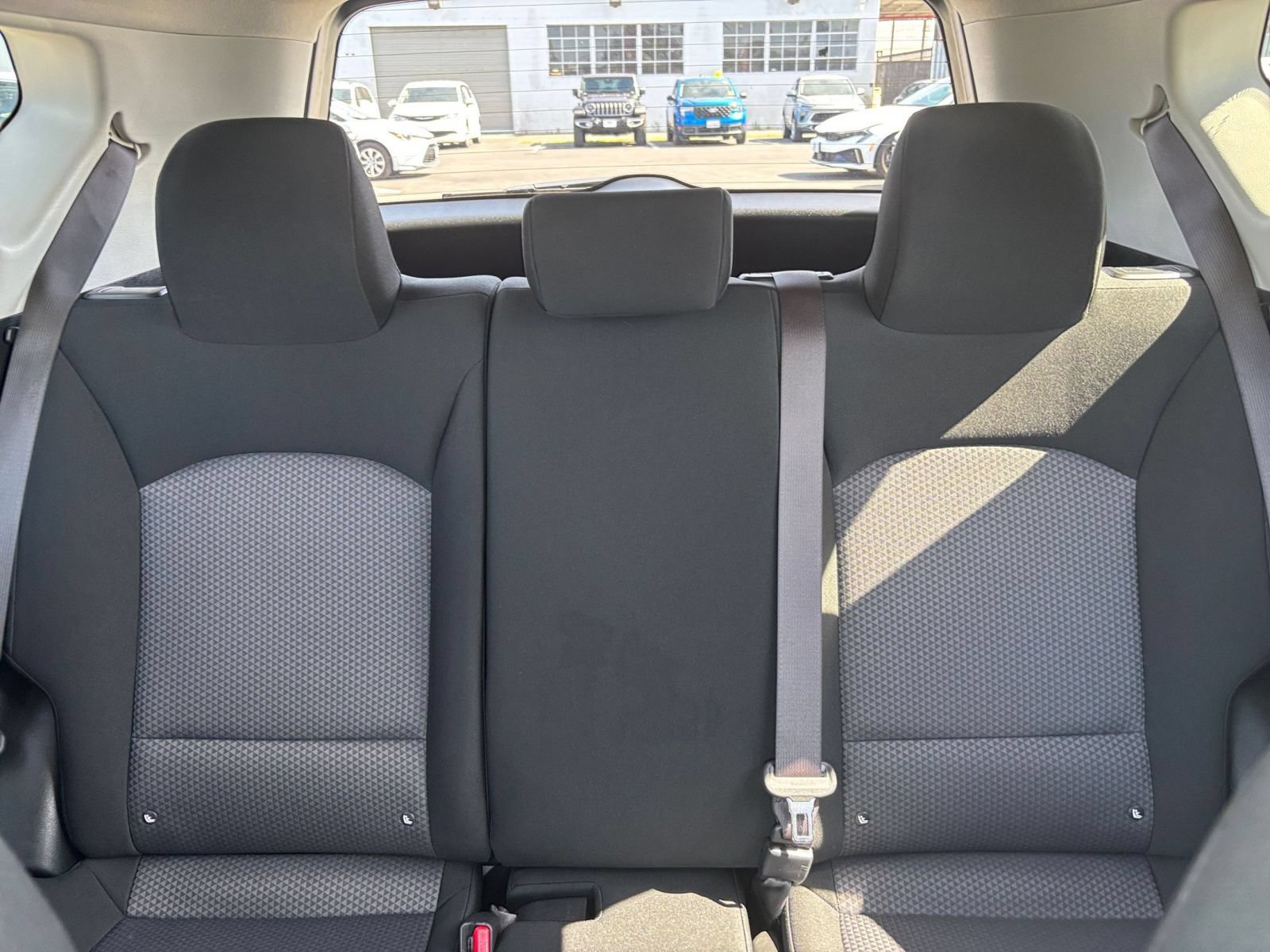 Used 2025 Kia Soul LX w/ LX Technology Package FWD image 38