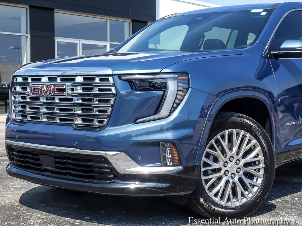 Certified 2026 GMC Acadia Denali w/ Super Cruise Package AWD/4WD image 3