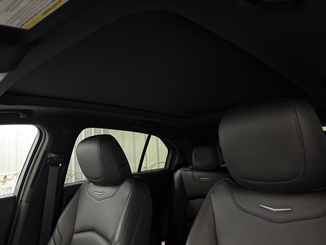 Used 2024 Cadillac XT4 Sport AWD/4WD image 38