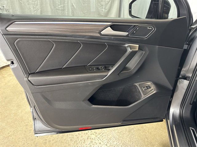 Used 2024 Volkswagen Tiguan SEL R-Line image 21