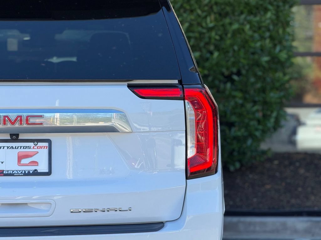 Used 2023 GMC Yukon Denali AWD/4WD image 16