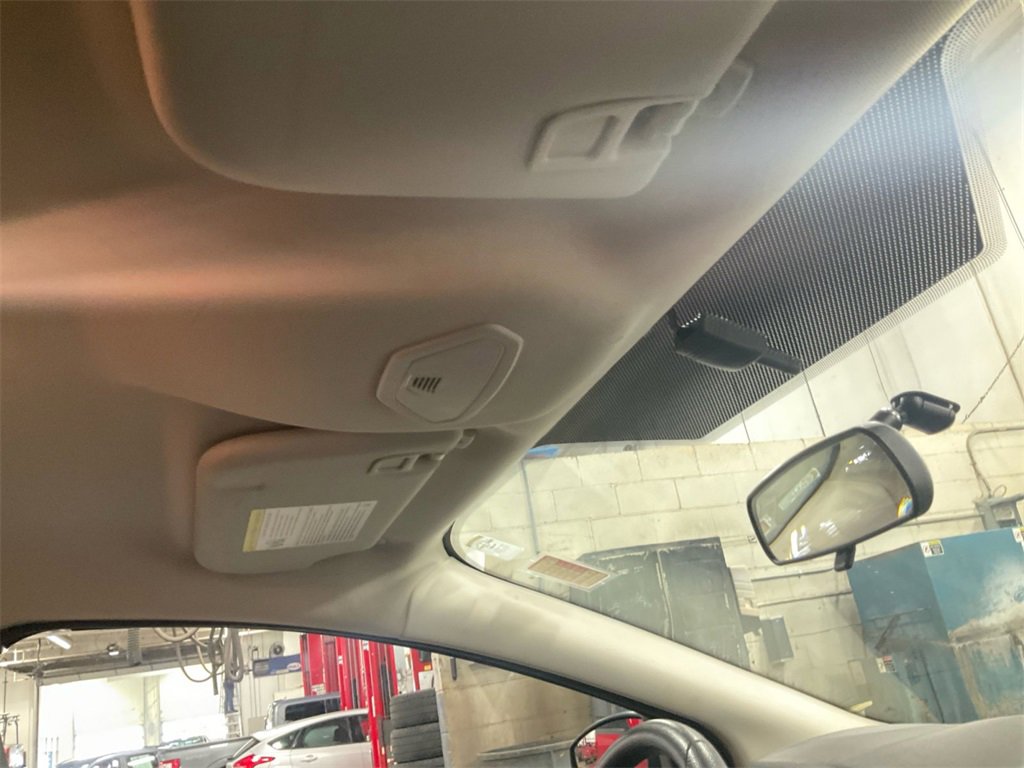 Used 2014 Ford Focus SE w/ SE Winter Package image 19