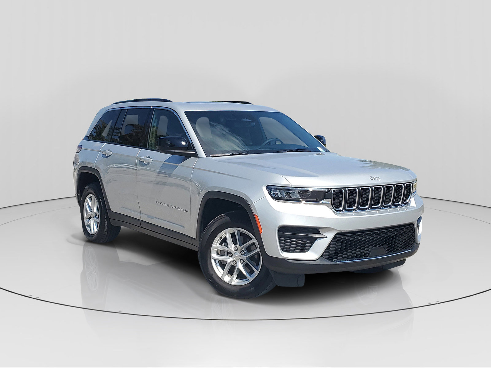 Used 2024 Jeep Grand Cherokee Laredo X w/ Luxury Tech Group I