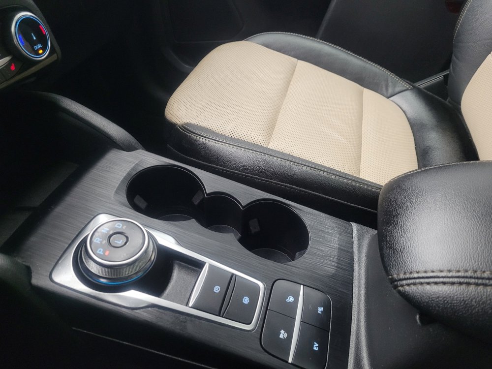 Used 2022 Ford Escape Titanium w/ Titanium Premium Package image 26