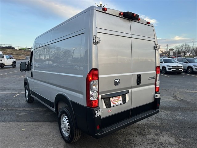 Used 2025 RAM ProMaster 2500 w/ Premium Convenience Group image 8