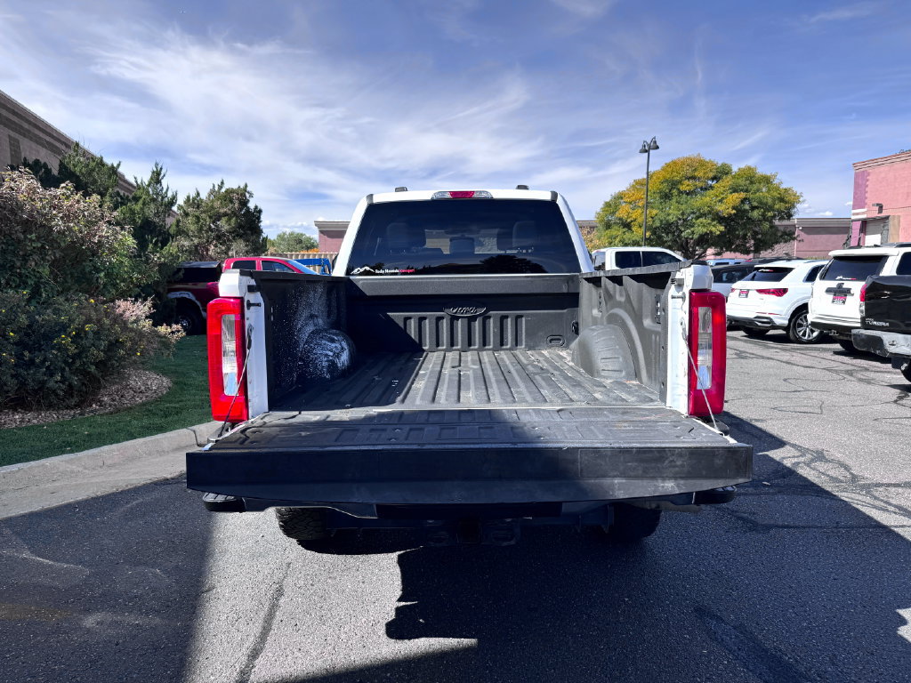 Used 2024 Ford F250 XLT w/ FX4 Off-Road Package AWD/4WD image 11