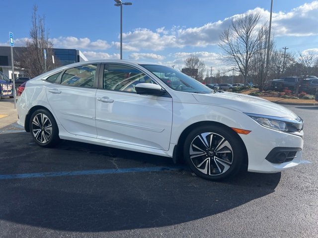 Certified 2018 Honda Civic EX-T image 4