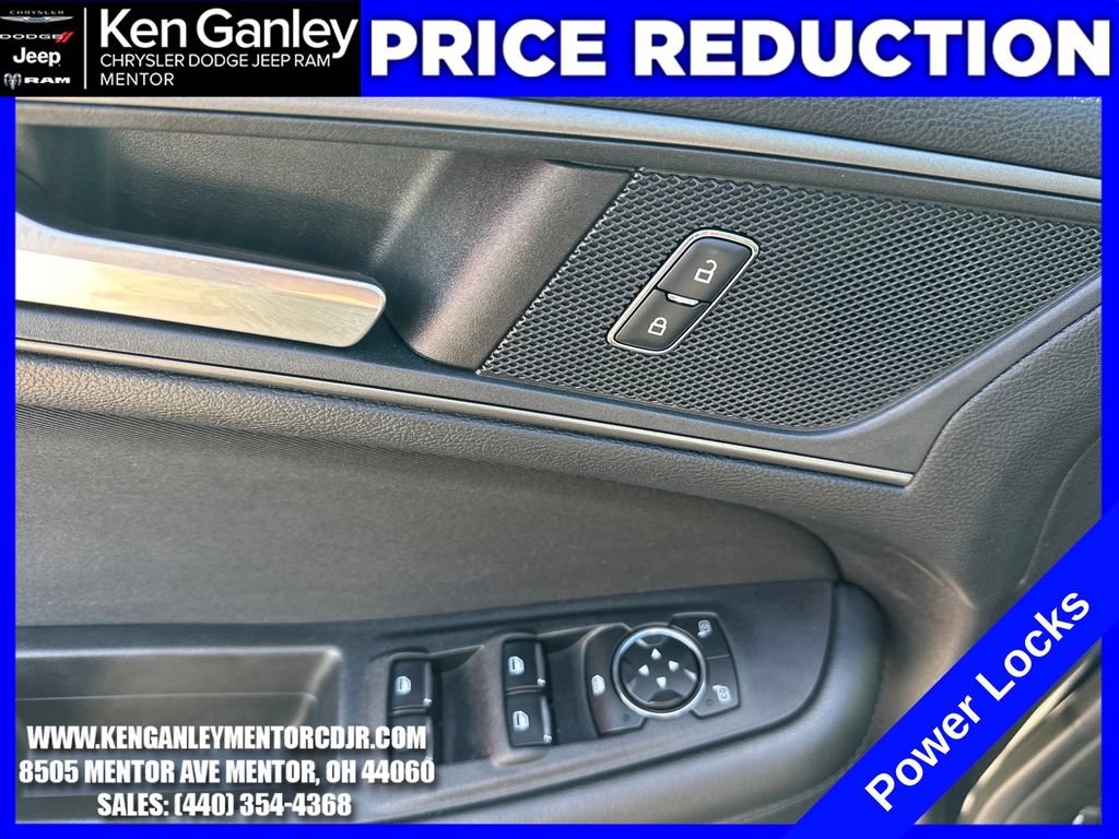 Used 2017 Ford Edge SE AWD/4WD image 12