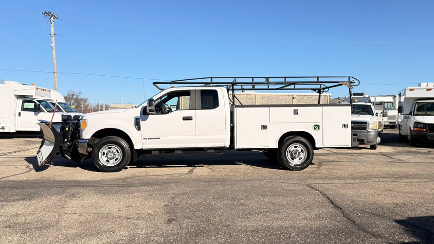 Used 2017 Ford F350 XL AWD/4WD image 2