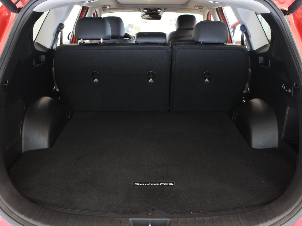 Used 2021 Hyundai Santa Fe Limited FWD image 40