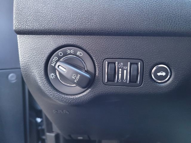 Used 2019 Chrysler 300 S image 14