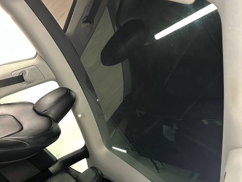 Used 2023 Tesla Model Y Performance image 34