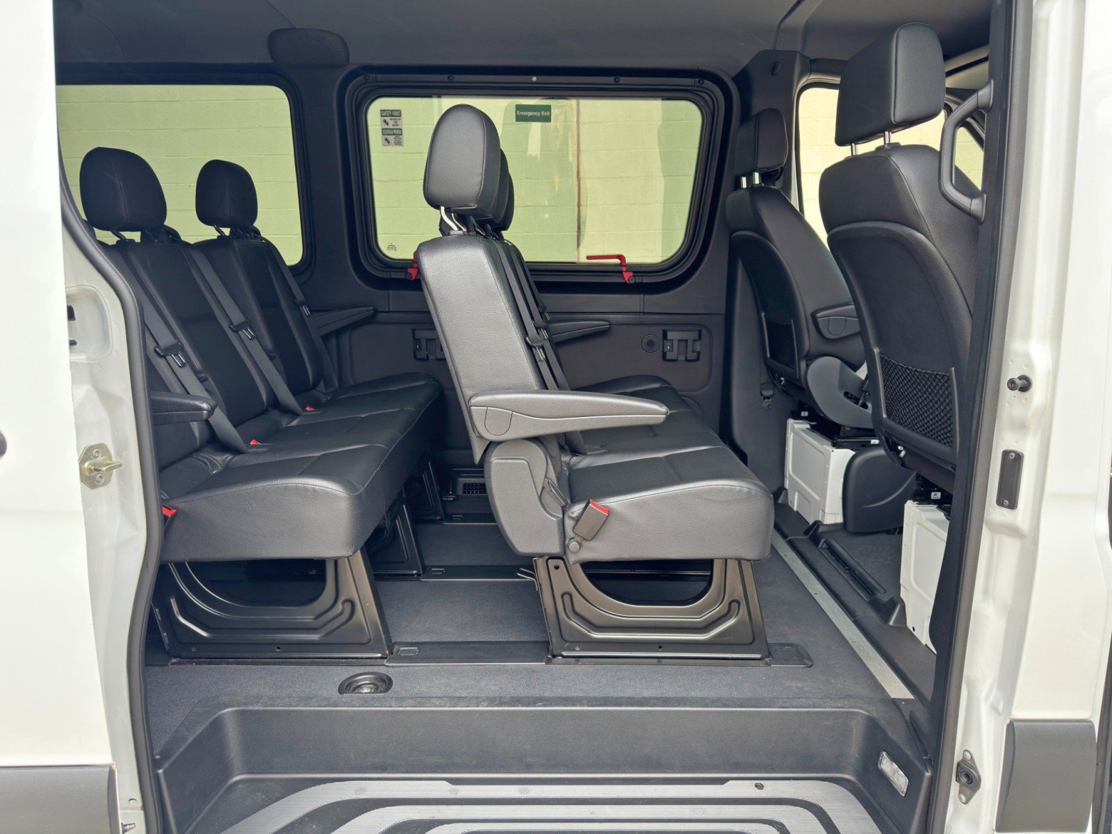Used 2020 Mercedes-Benz Sprinter 2500 image 35