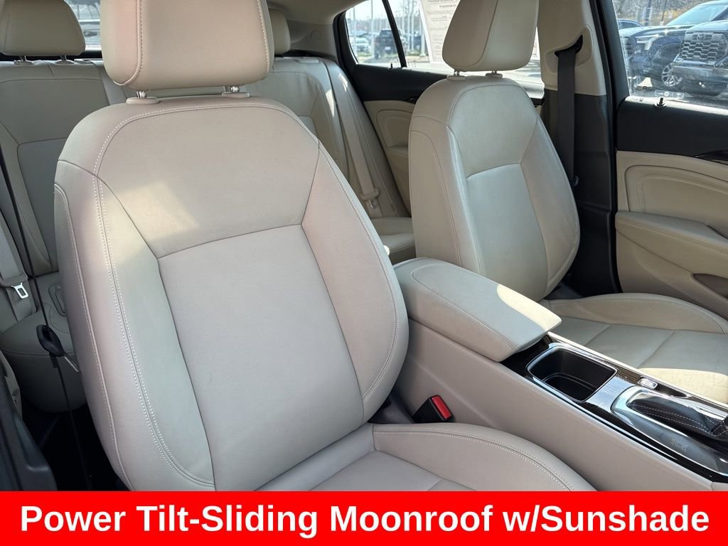 Used 2018 Buick Regal Essence w/ Driver Confidence Package #1 image 22