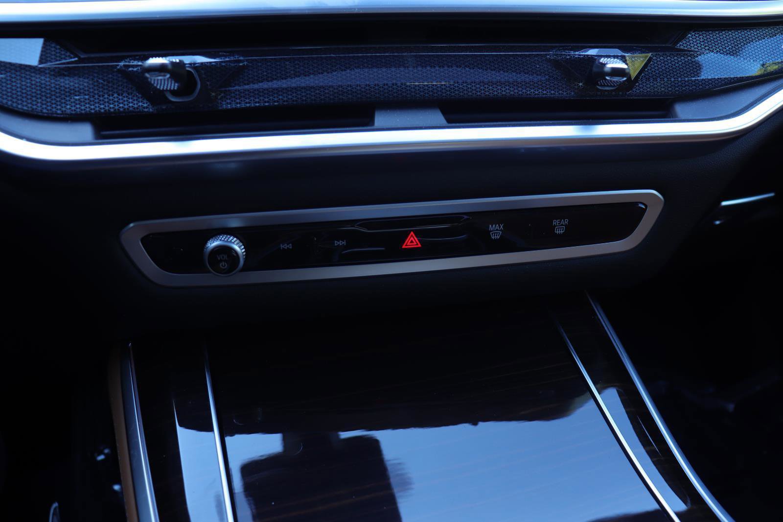 Used 2026 BMW X5 sDrive40i image 41