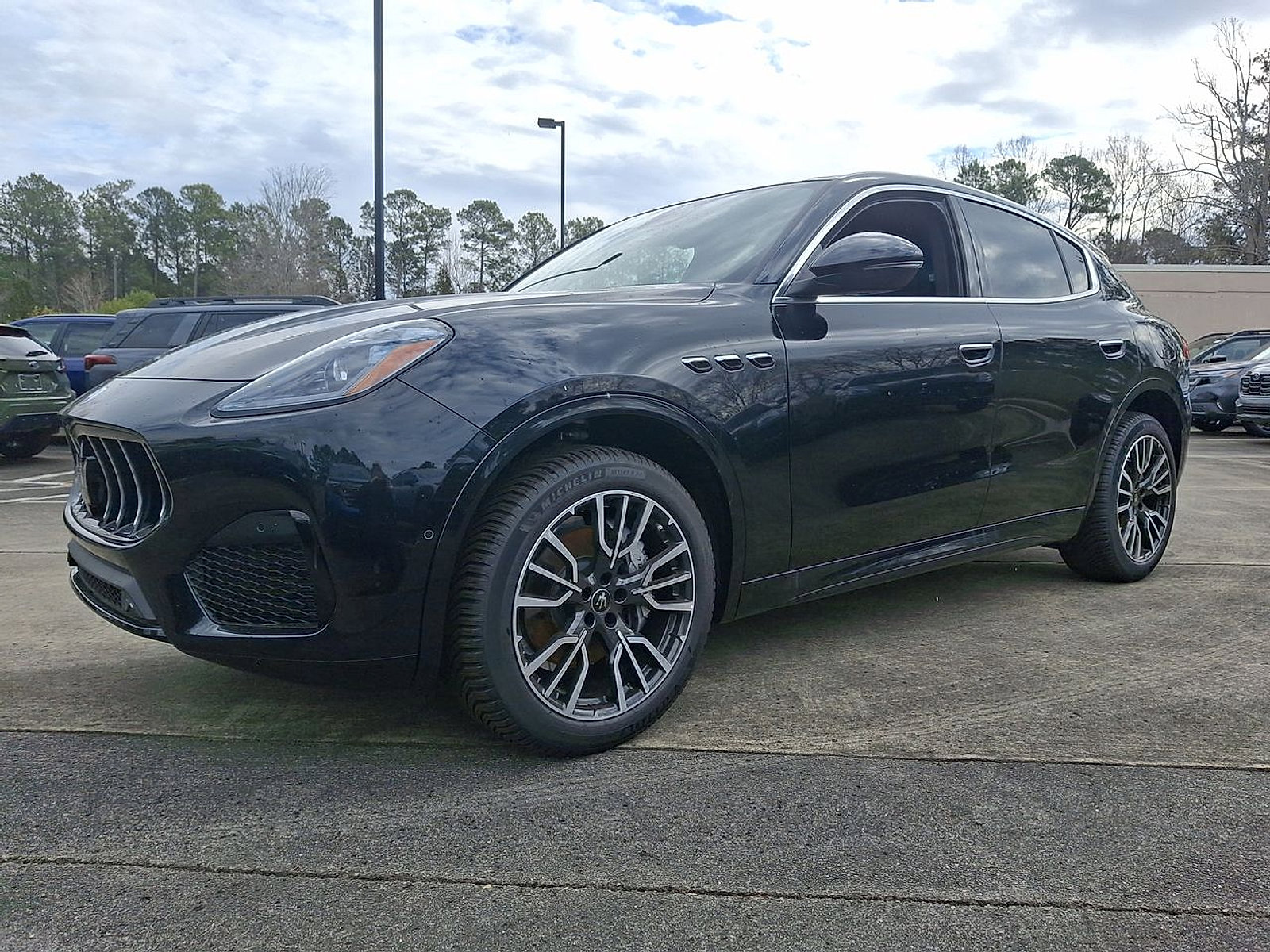 New 2025 Maserati Grecale GT image 3