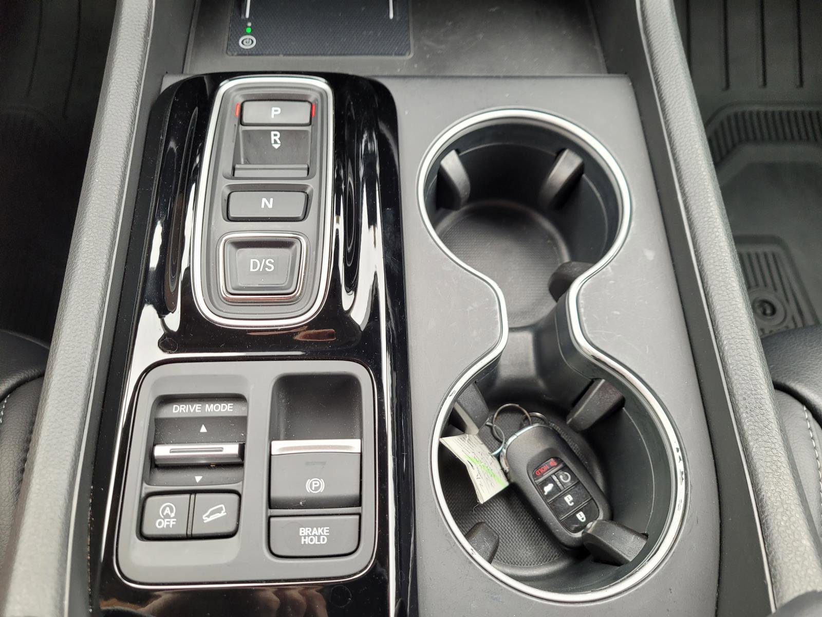 Used 2024 Honda Pilot Touring image 26