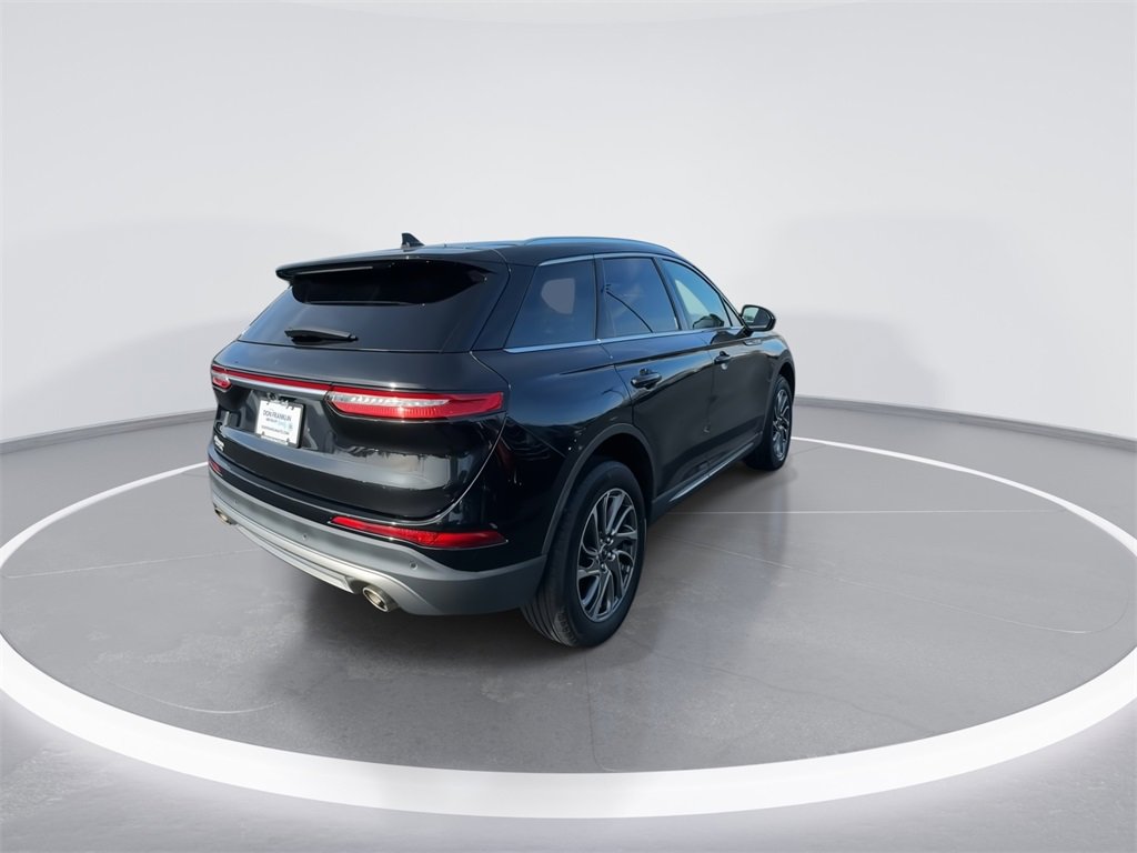 Used 2021 Lincoln Corsair AWD w/ Equipment Group 101A image 8