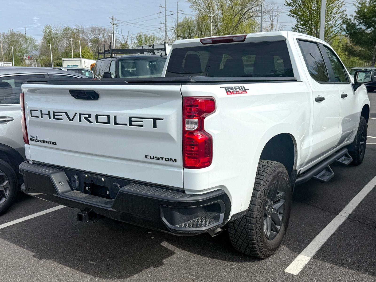 Certified 2023 Chevrolet Silverado 1500 Custom Trail Boss w/ LPO, Dark Essentials Package AWD/4WD image 6