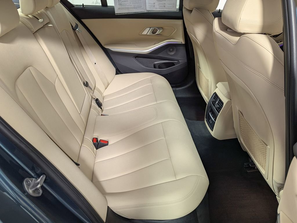 Used 2021 BMW 330i xDrive Sedan w/ Convenience Package image 37