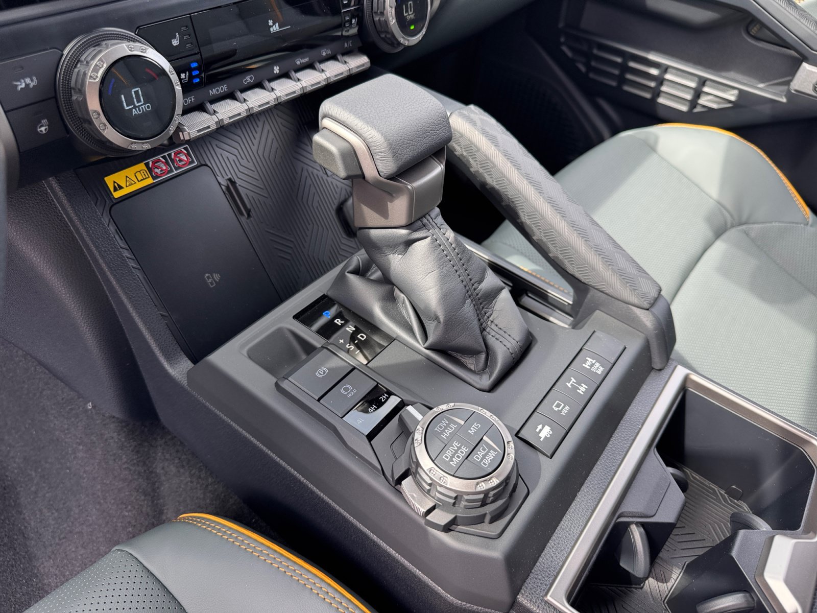 New 2026 Toyota 4Runner Trailhunter AWD/4WD image 15