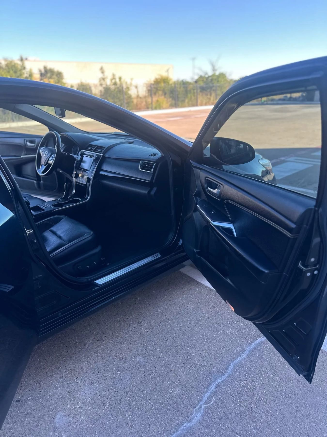 Used 2017 Toyota Camry XLE w/ Moonroof Package image 18