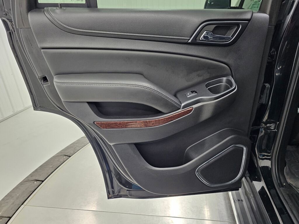 Used 2015 GMC Yukon SLE w/ HD Trailering Package image 36